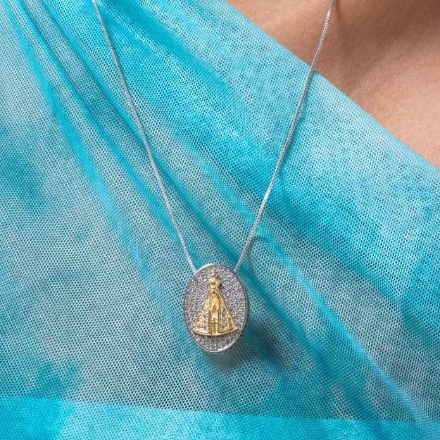 Cadena virgen microcircones